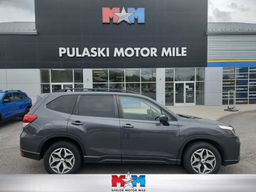 2020 Subaru Forester Premium photo 1