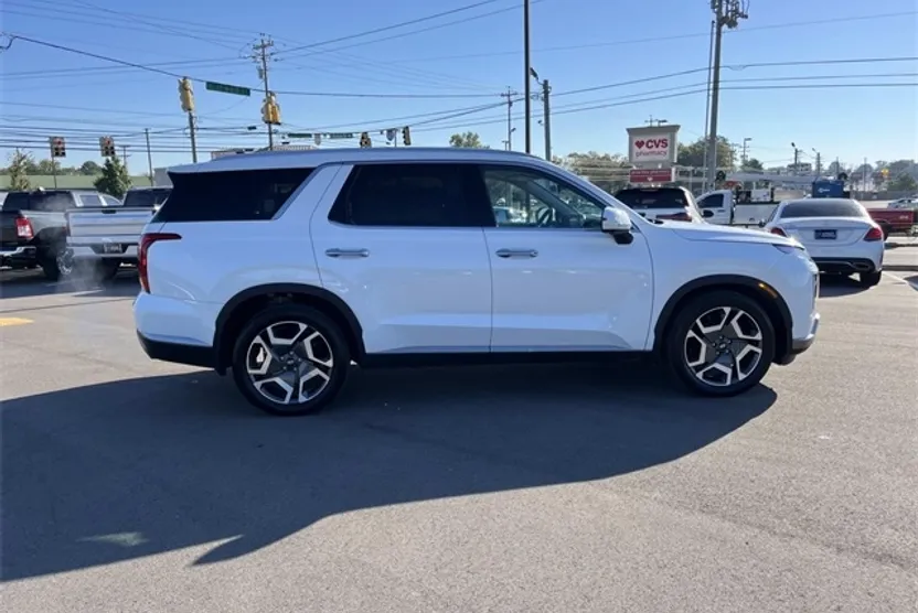 2024 Hyundai Palisade SEL photo 1