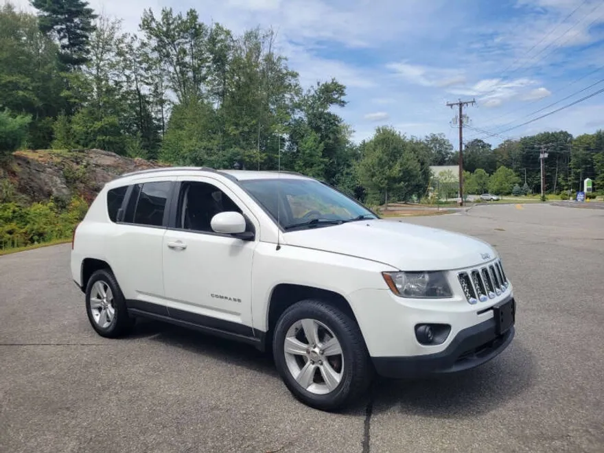 2014 Jeep Compass Latitude photo 1