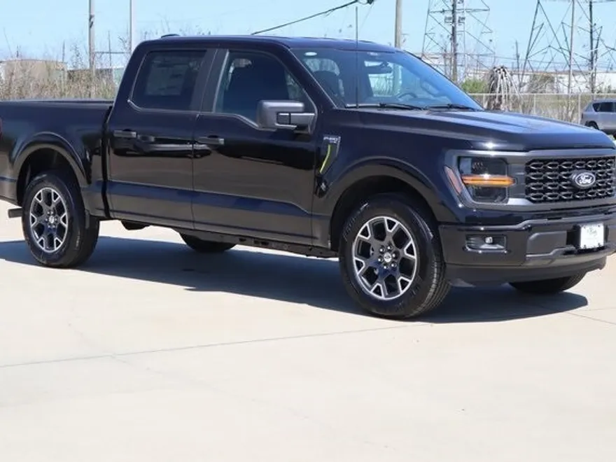 2025 Ford F-150 STX photo 1