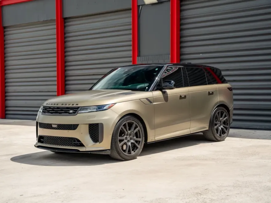 2024 Land Rover Range Rover Sport photo 1