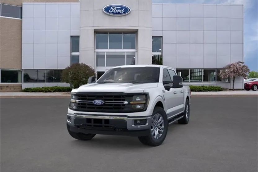 2025 Ford F-150 XLT photo 1