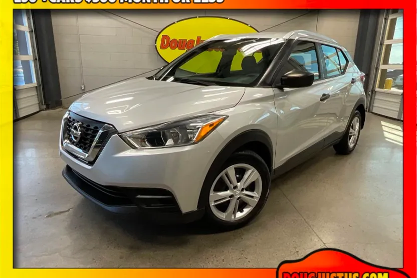 2019 Nissan Kicks S photo 1
