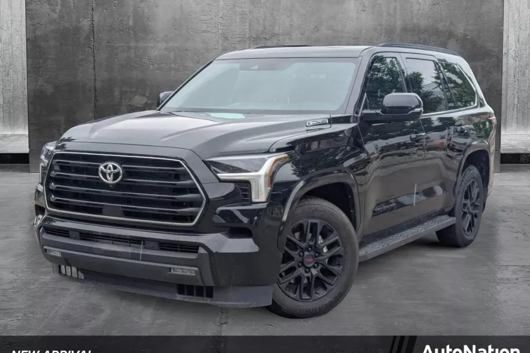 2025 Toyota Sequoia SR5 Sport photo 1