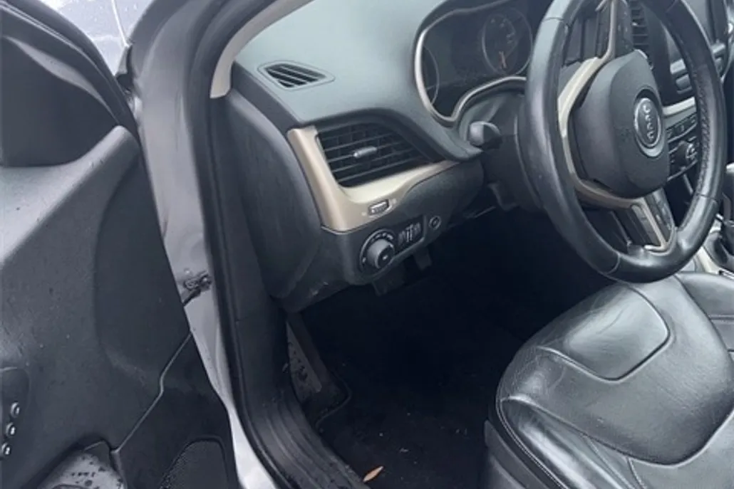 2016 Jeep Cherokee Limited photo 1