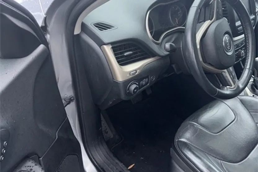 2016 Jeep Cherokee Limited photo 1