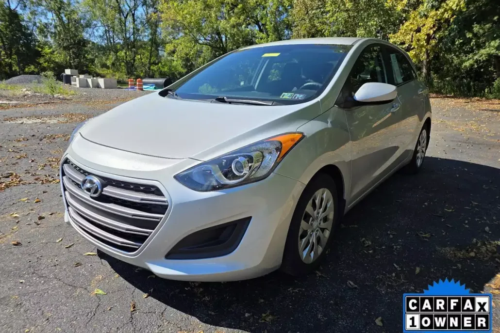 2016 Hyundai Elantra GT photo 1
