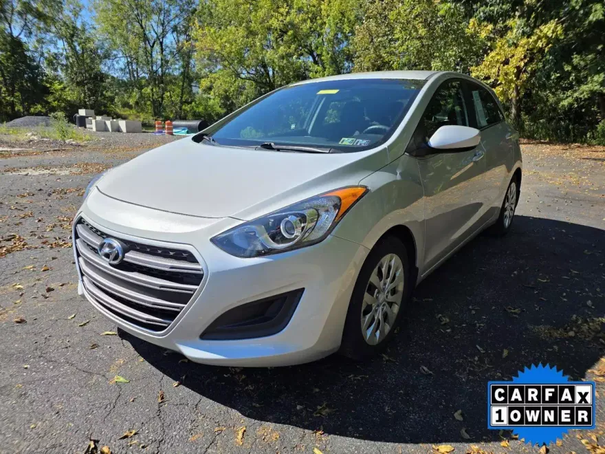 2016 Hyundai Elantra GT photo 1