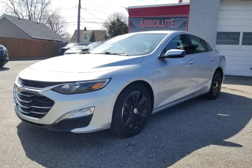 2020 Chevrolet Malibu 1LT photo 1