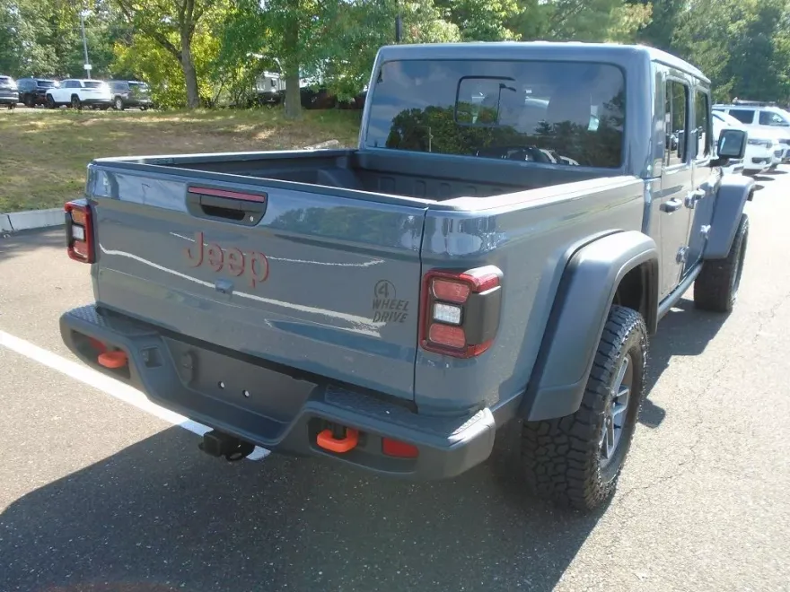 2025 Jeep Gladiator Mojave photo 1