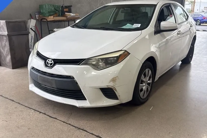 2014 Toyota Corolla L photo 1