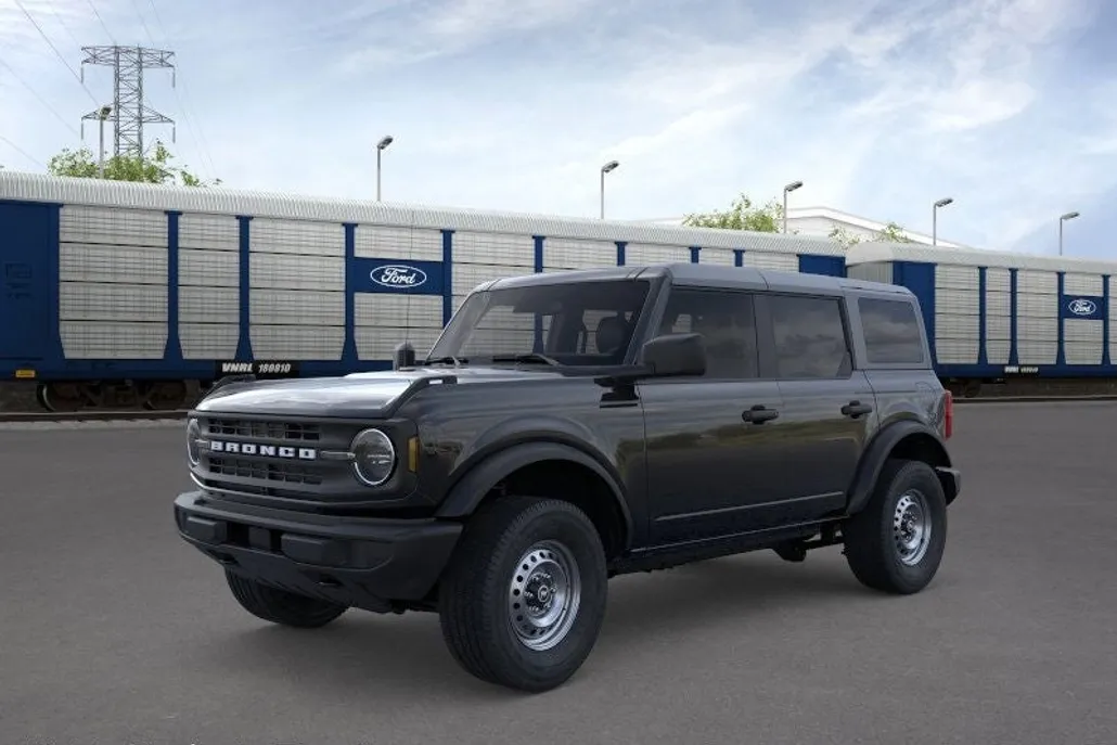 2025 Ford Bronco Base photo 1