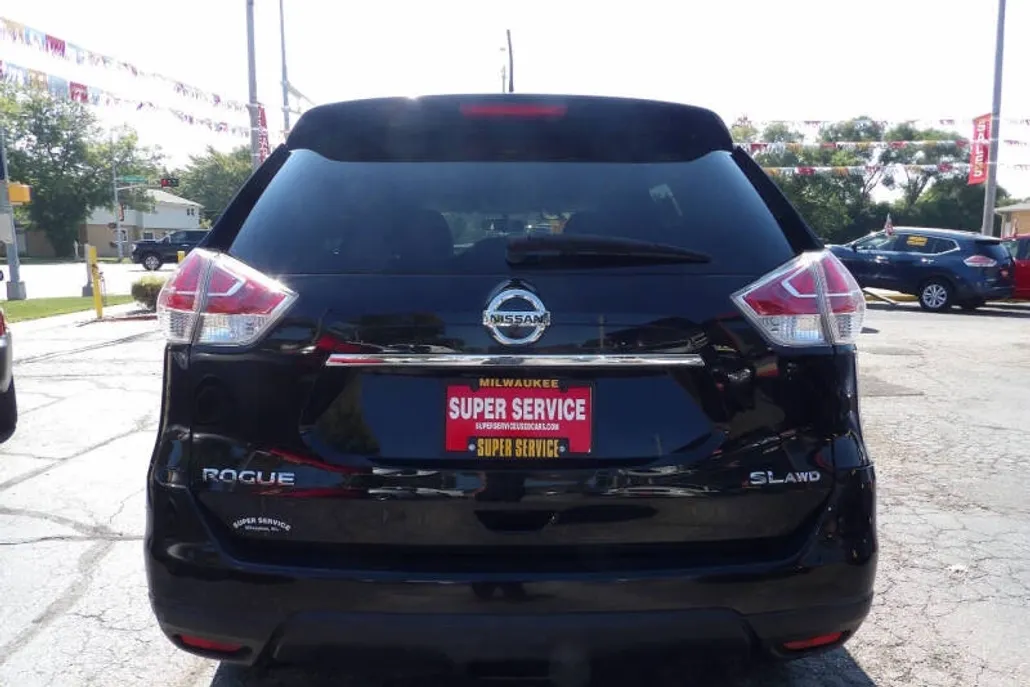 2016 Nissan Rogue S photo 1