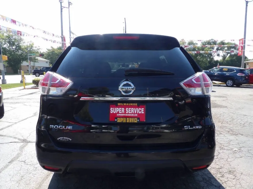 2016 Nissan Rogue S photo 1