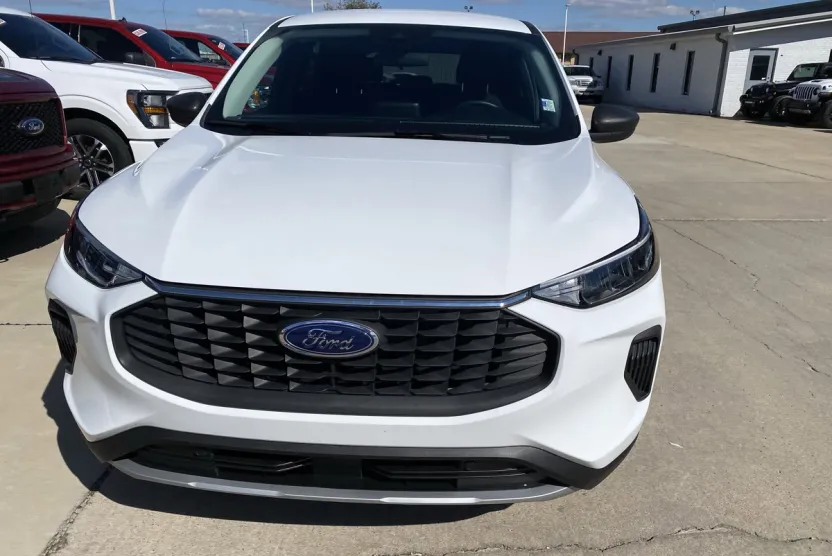 2023 Ford Escape Active photo 1