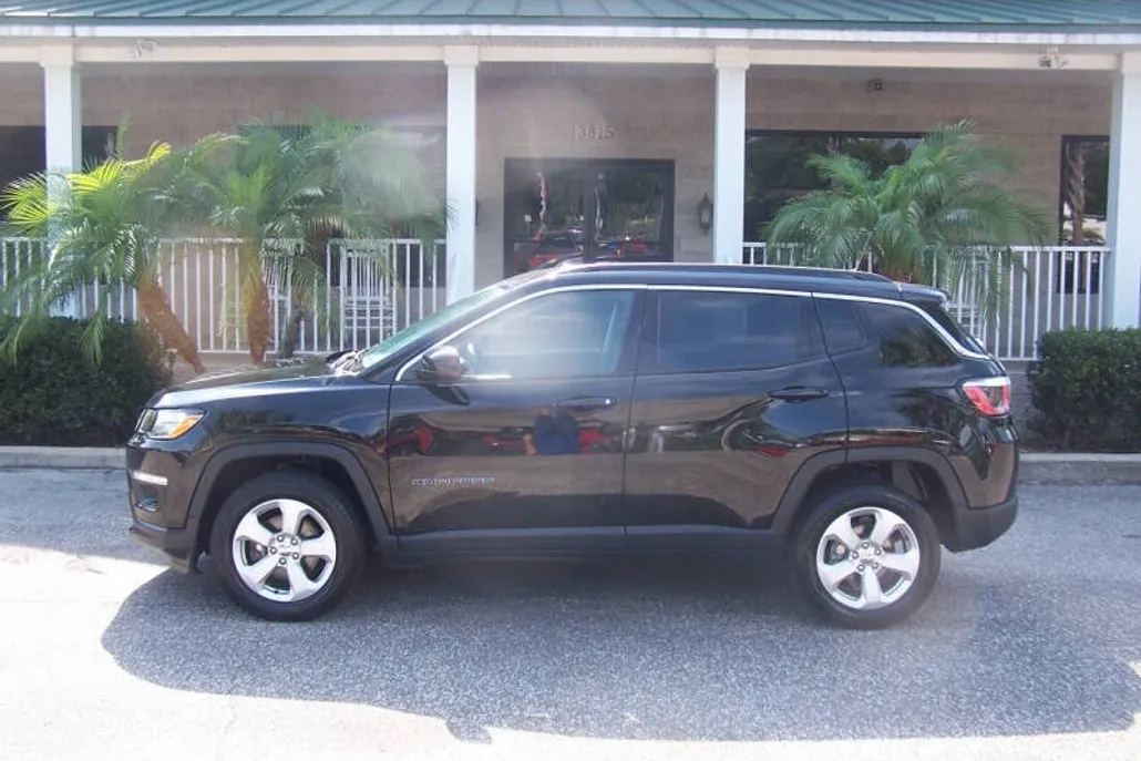 2019 Jeep Compass Latitude photo 1