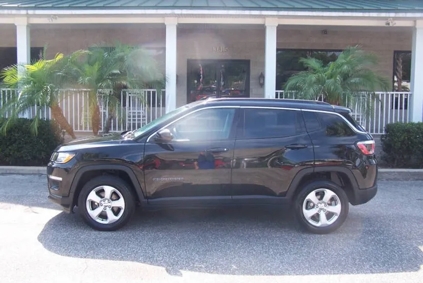 2019 Jeep Compass Latitude photo 1