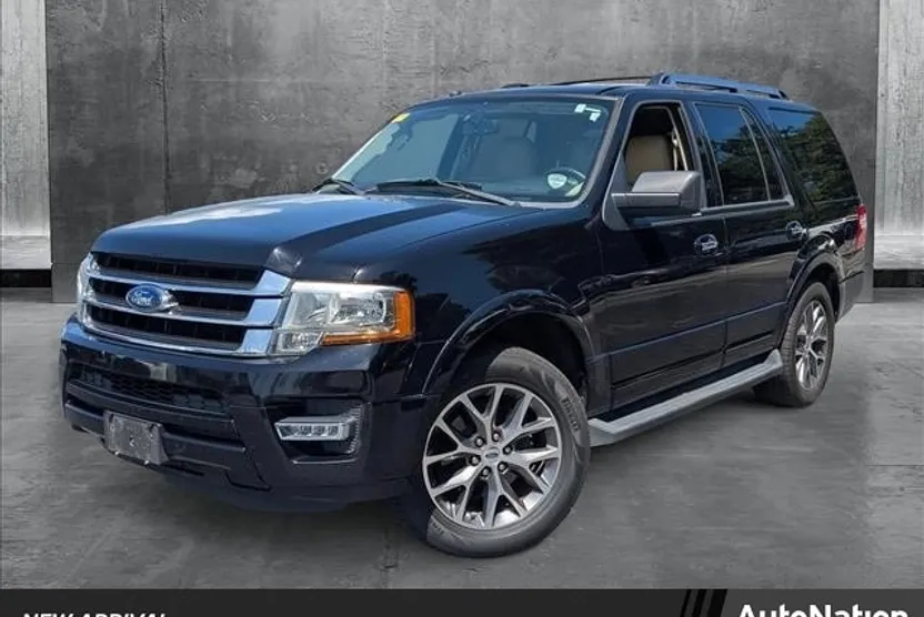 2017 Ford Expedition XLT photo 1