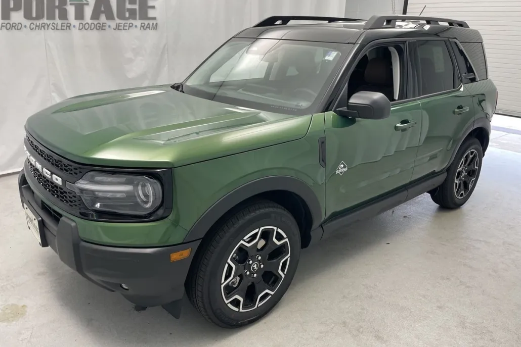 2025 Ford Bronco Sport Outer Banks photo 1