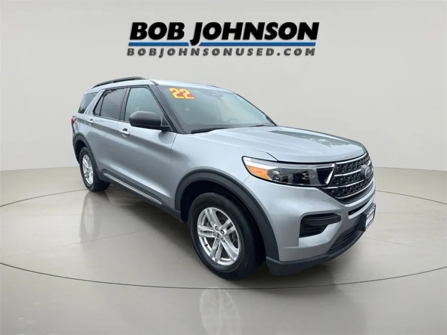 2022 Ford Explorer XLT photo 1