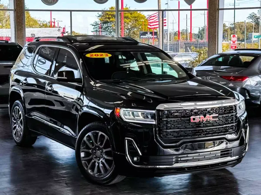2023 Gmc Acadia Denali photo 1