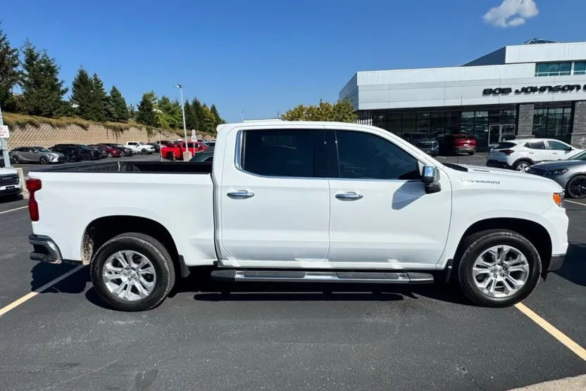 2023 Chevrolet Silverado 1500 LTZ photo 1