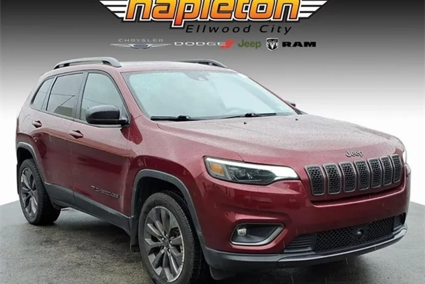 2021 Jeep Cherokee Latitude Lux photo 1