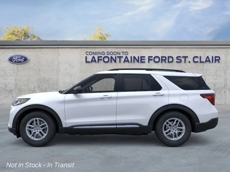 2025 Ford Explorer photo 1