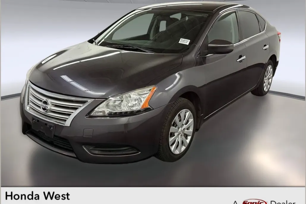 2014 Nissan Sentra S photo 1