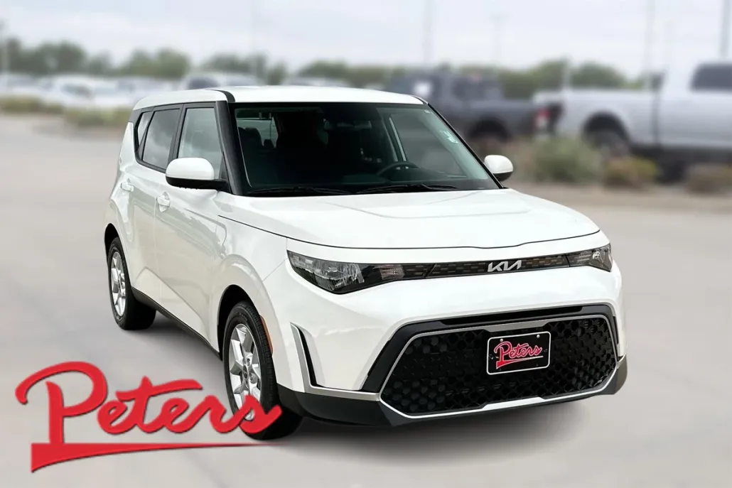 2023 Kia Soul S photo 1