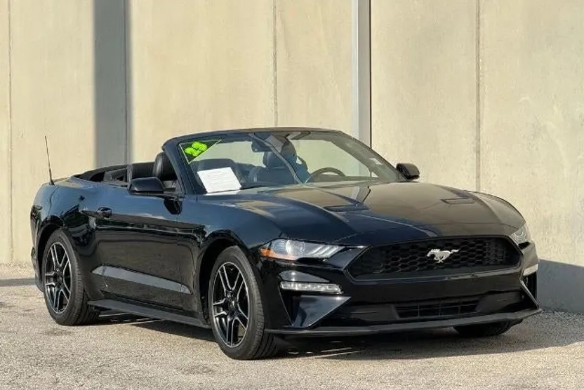 2023 Ford Mustang EcoBoost Premium photo 1