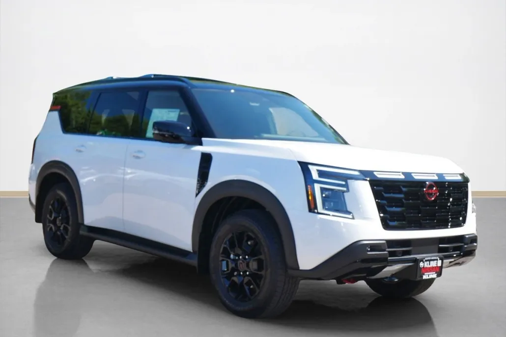 2025 Nissan Armada photo 1