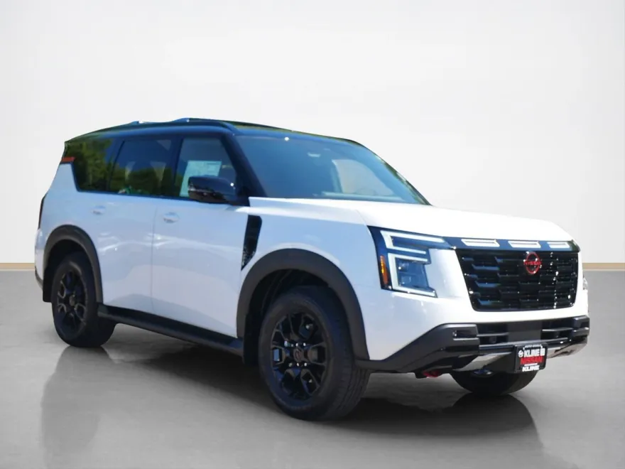2025 Nissan Armada photo 1