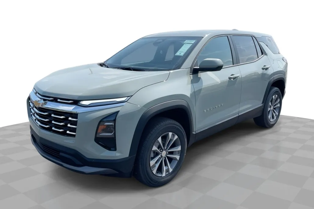 2026 Chevrolet Equinox LT photo 1