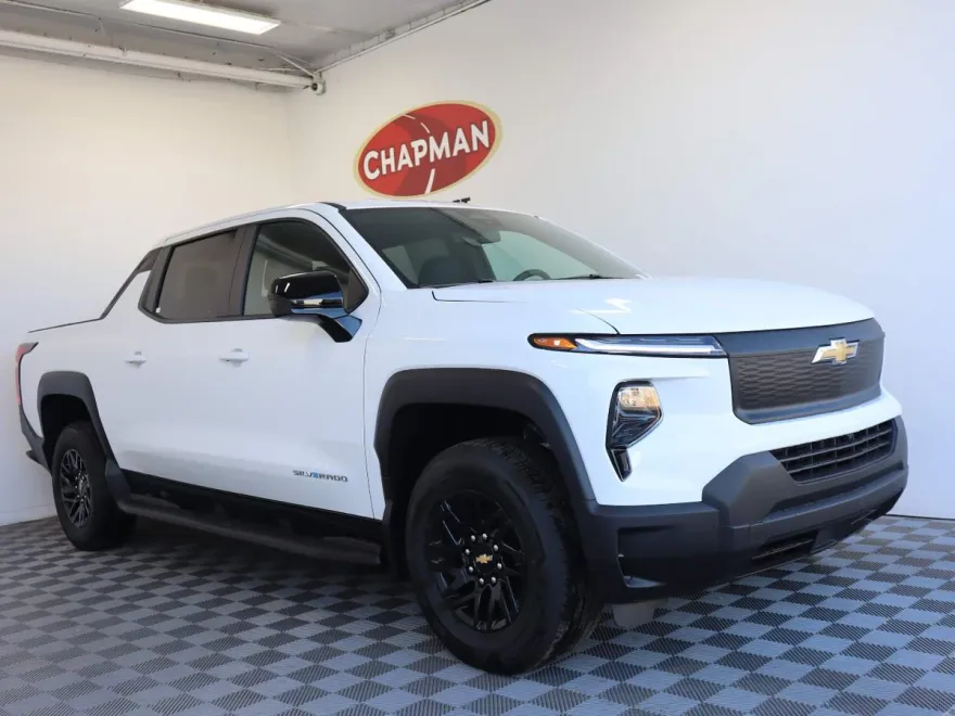 2024 Chevrolet Silverado EV Work Truck photo 1