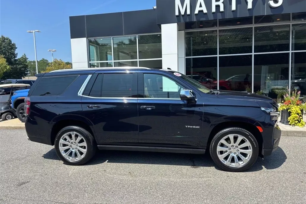 2023 Chevrolet Tahoe Premier photo 1