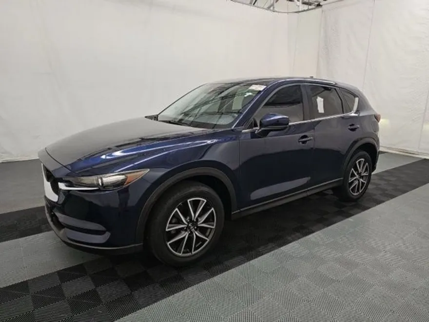 2018 Mazda CX-5 Touring photo 1