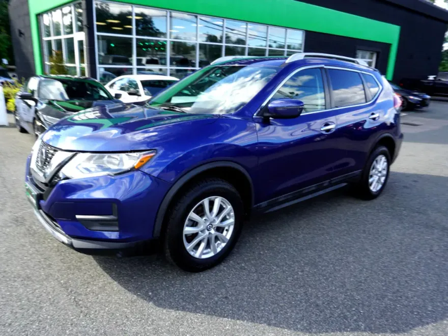2018 Nissan Rogue AWD SV photo 1