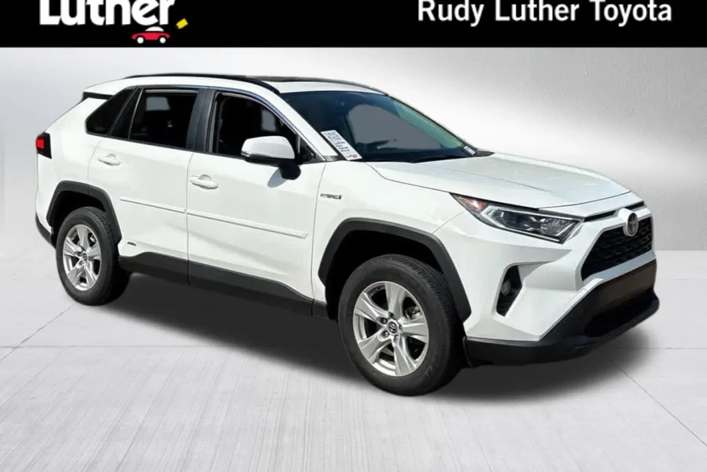 2019 Toyota RAV4 Hybrid XLE photo 1