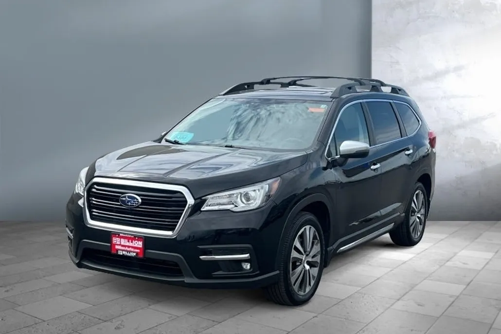 2020 Subaru Ascent Touring photo 1