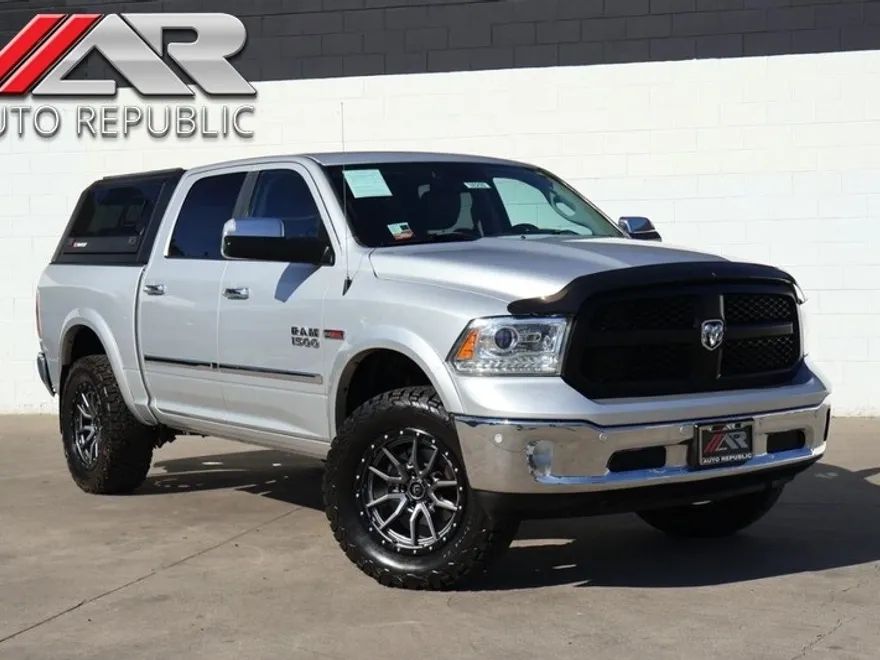 2018 Ram 1500 Laramie photo 1