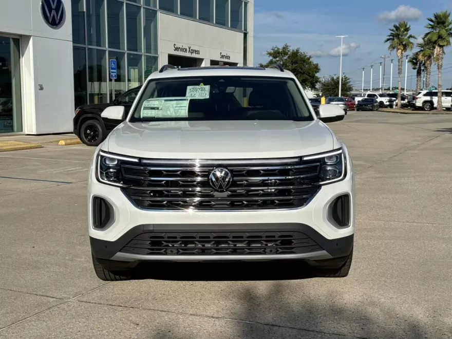 2026 Volkswagen Atlas SE Technology photo 1