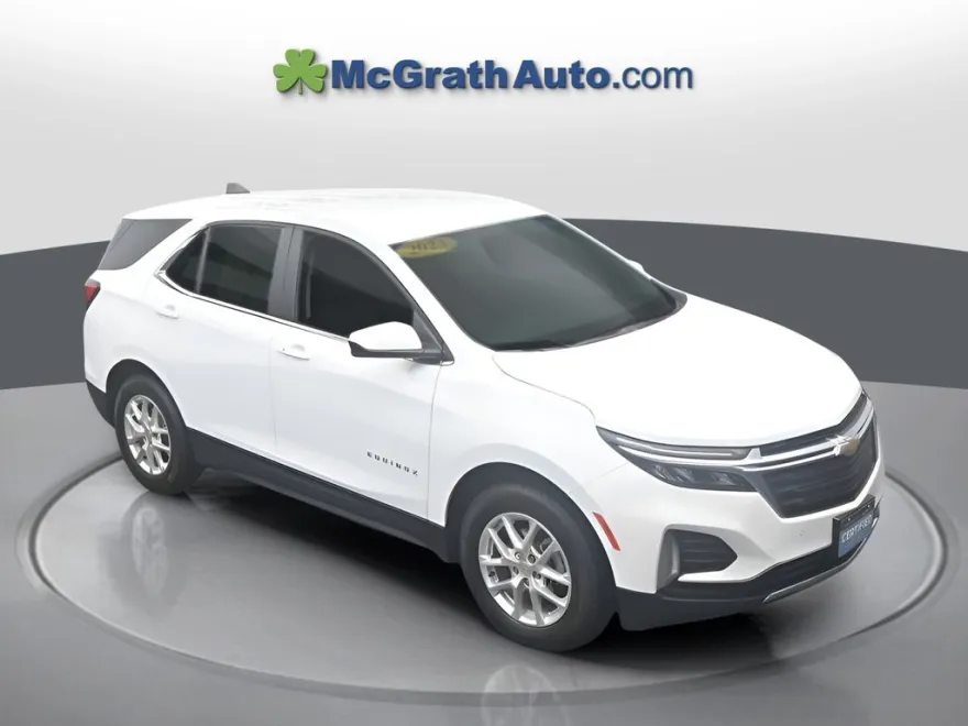 2023 Chevrolet Equinox LT photo 1
