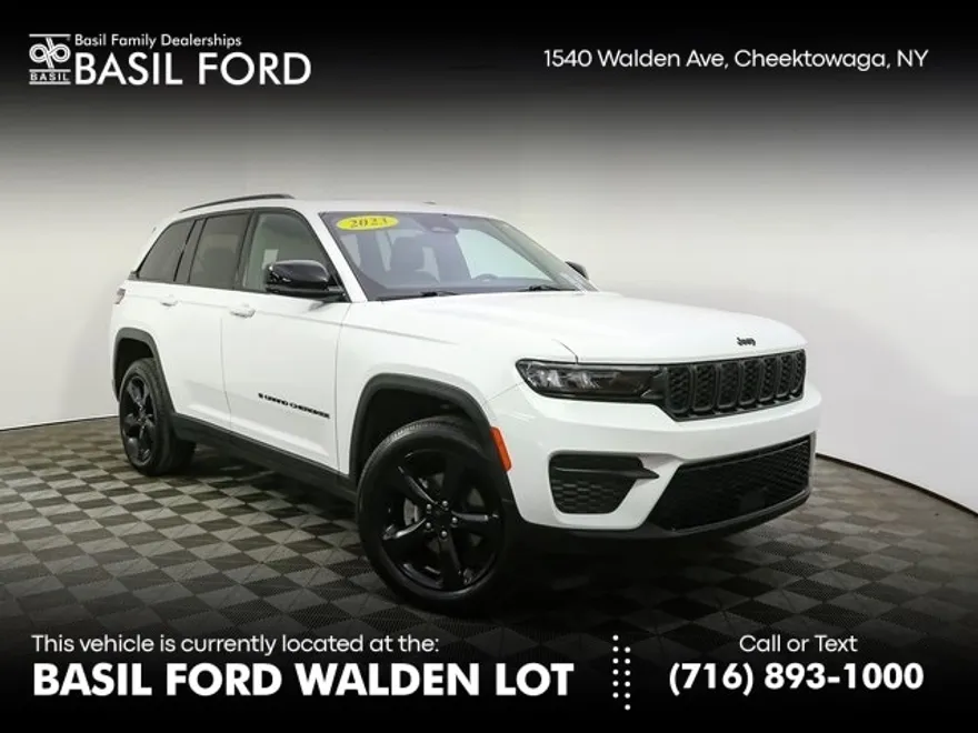 2023 Jeep Grand Cherokee Altitude photo 1