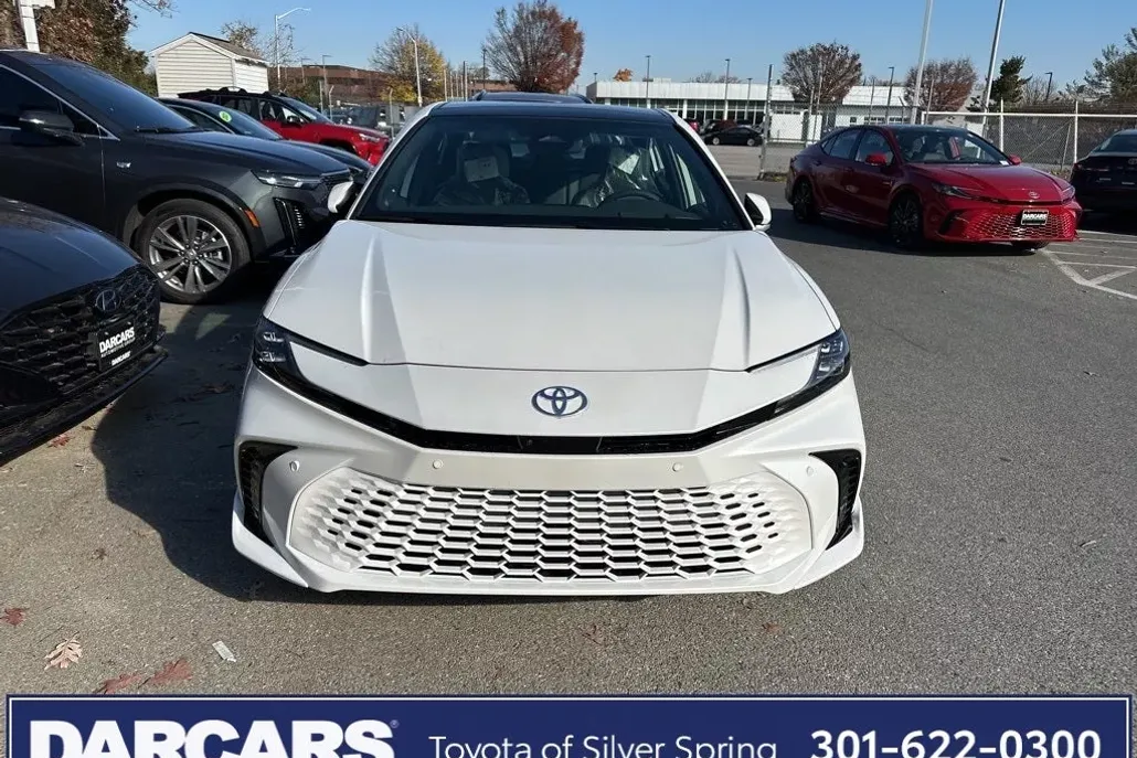 2025 Toyota Camry XSE photo 1