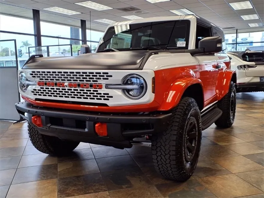 2025 Ford Bronco First Edition photo 1