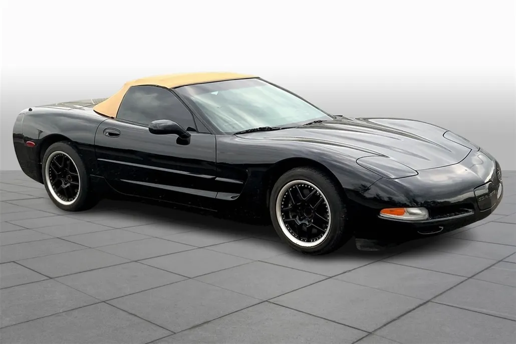 1999 Chevrolet Corvette Base photo 1