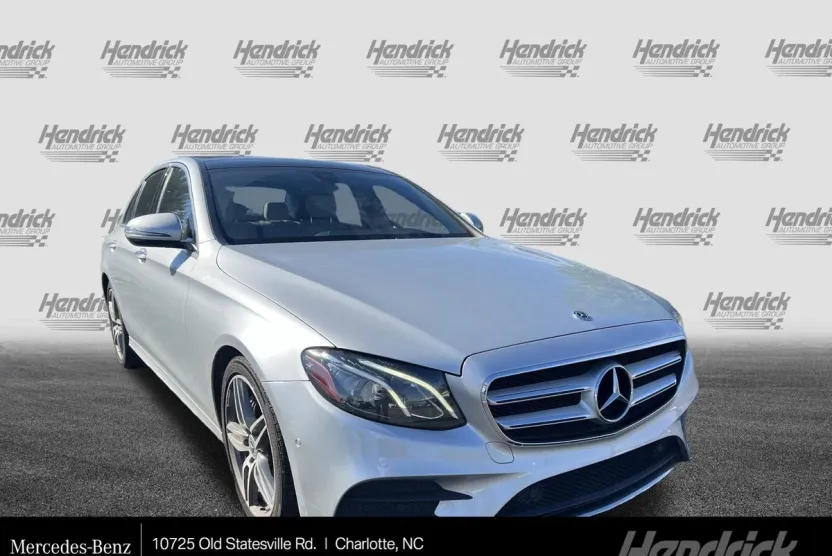 2017 Mercedes Benz E 300 Sport photo 1