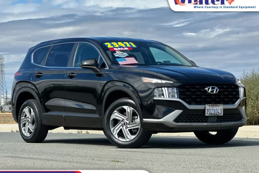 2023 Hyundai Santa Fe SE photo 1