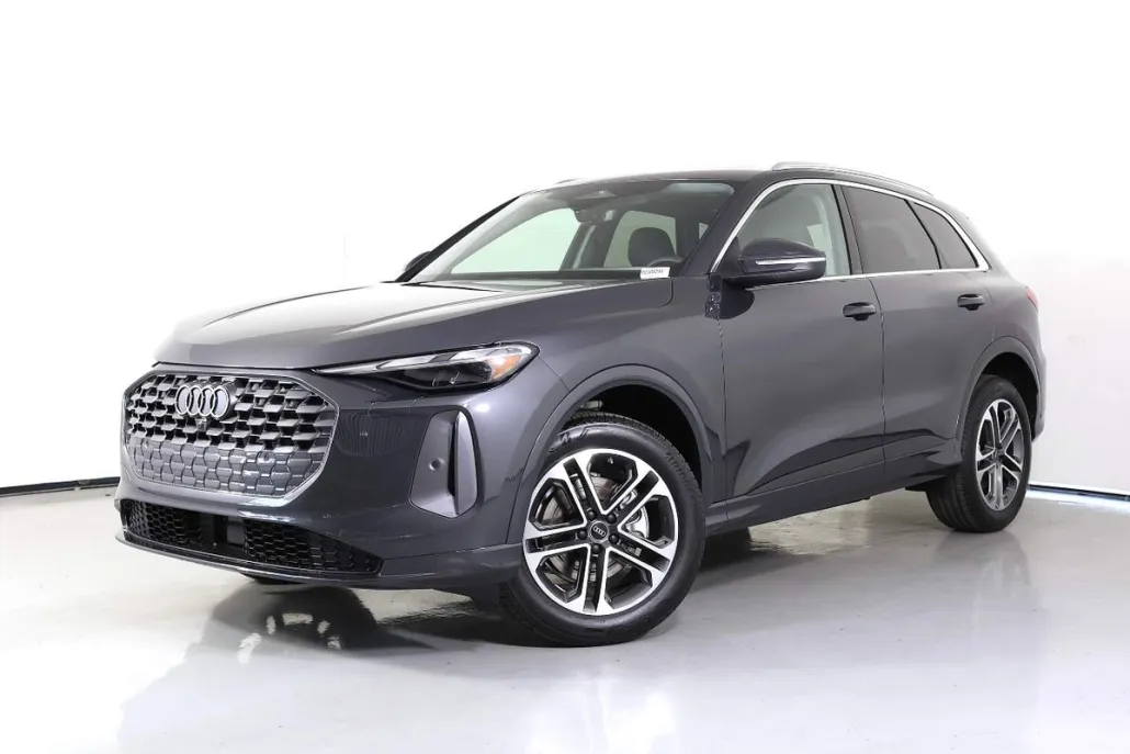 2025 Audi Q5 Premium TFSI photo 1